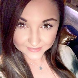 Meet your Posher, Kristine